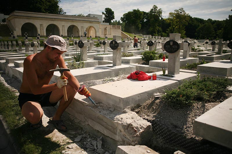 Cmentarz Orląt Lwowskich, Ukraina, fot. Albert Zawada / AG
