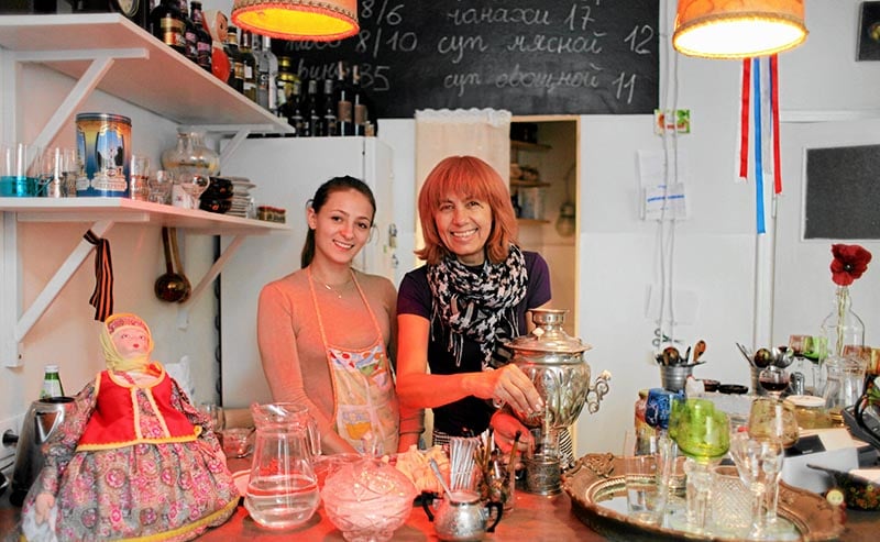 レストランSkamiejkaと店主のタマラ・スカミェイカさんTamara Skamiejka,撮影:スウァヴォミル・カミンスキSławomir Kamiński / AG