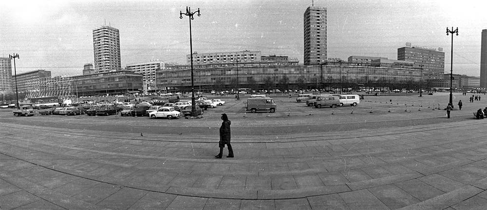 Варшава, площадь Дефилад, 1977 год. Фото: Мирослав Станкевич / Forum