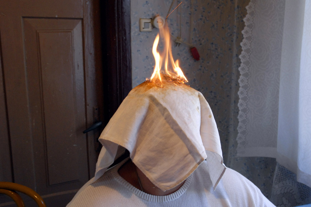 The burning of flax fibre, photo: Andrzej Sidor / Forum
