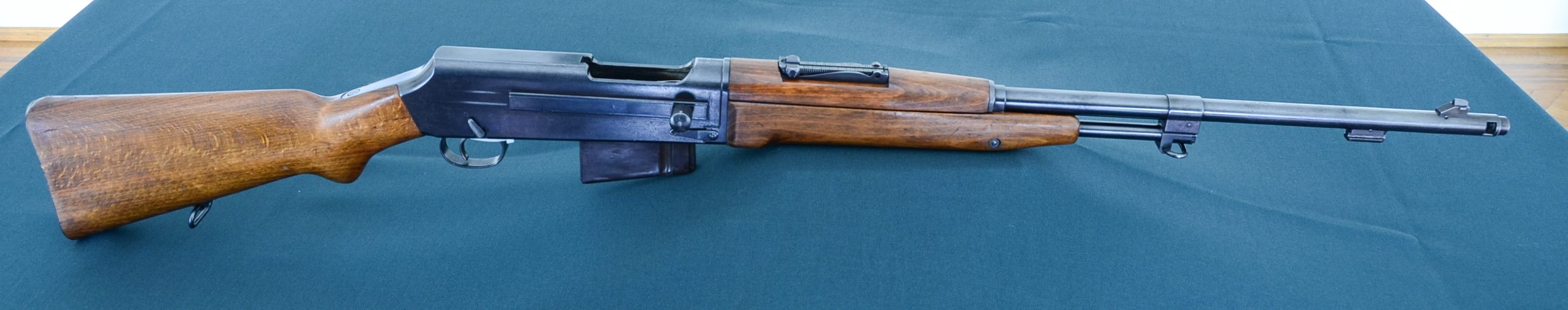 38M Semi-automatic rifle 'Maroszek', photo courtesy of the Ministry of Foreign Affairs