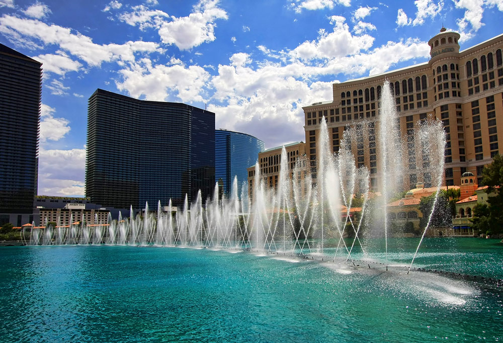 The Belagio Fountains during the day, photo: CC BY-SA 3.0 / Wikimedia Commons