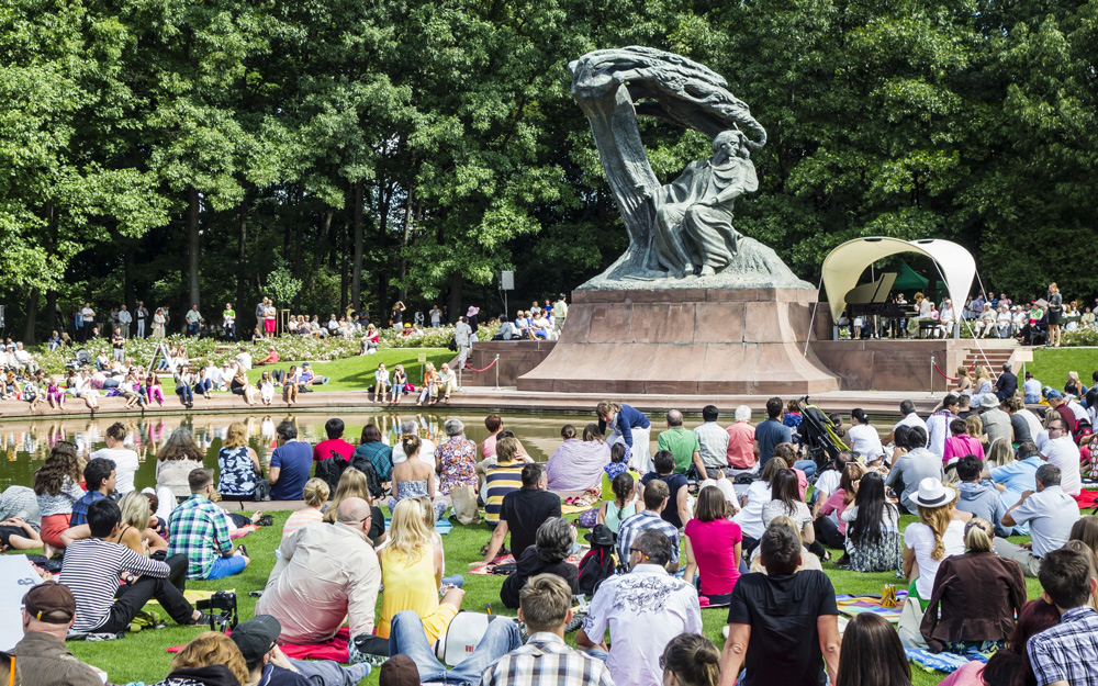 A Chopin concert in Łazienki Park. Photo: Andrzej Stawiński / Reporter 