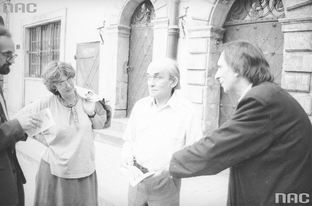Od lewej: Wiesław Budziński, Maja Kwiatkowska, Jerzy Ficowska, Grzegorz Nawrocki, 1992, fot. NAC / www.audiovis.nac.gov.pl/