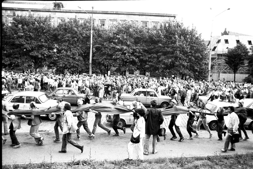 Happening "Rewolucja krasnoludków", Wrocław 1988, fot. M. Michalak