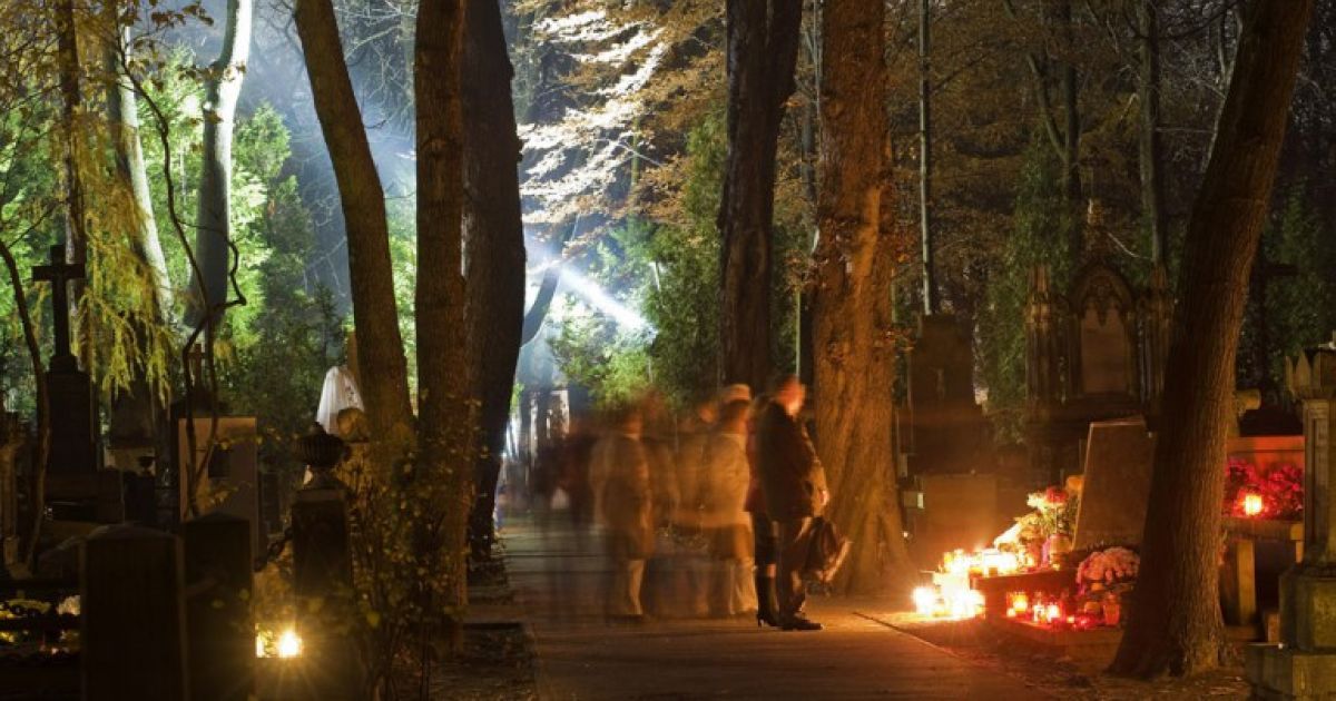 all-souls-day-the-tradition-of-zaduszki-in-poland-article-culture-pl