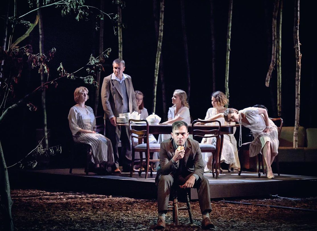 "Panny z Wilka" Krzysztofa Rekowskiego | #teatr | Culture.pl