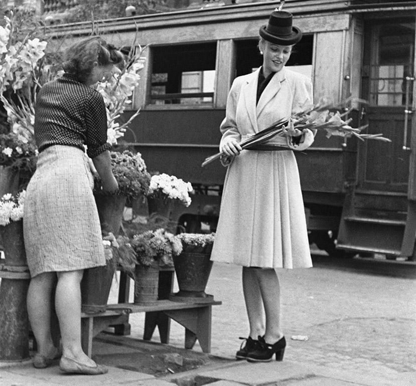 1940s Daywear  Fashion and Decor: A Cultural History