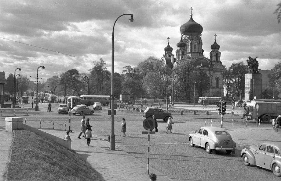 Zbyszko Siemaszko, The Metropolitan Council of the Holy Equal to the Apostles of Mary Magdalene on the corner of Świerczewski and Targowa streets, between 1955 and 1959, photo: National Digital Archives (NAC)