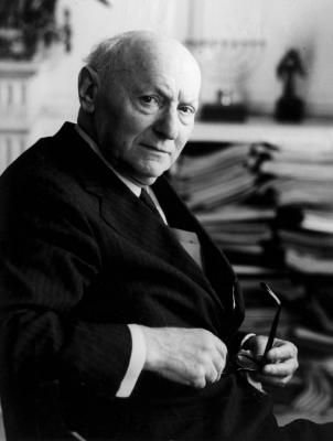 Isaac Bashevis Singer - Biography | Artist | Culture.pl