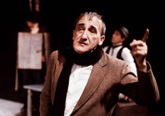Tadeusz Kantor - Biography | Artist | Culture.pl