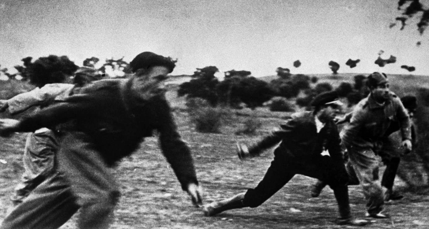 David Seymour (Chim) - Biography | Artist | Culture.pl