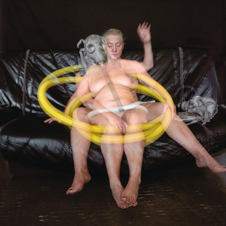 Natalia LL, "Erotyzm trwogi", 2006, fotografia barwna, 300 x 300 cm, fot. dzięki uprzejmości artystki