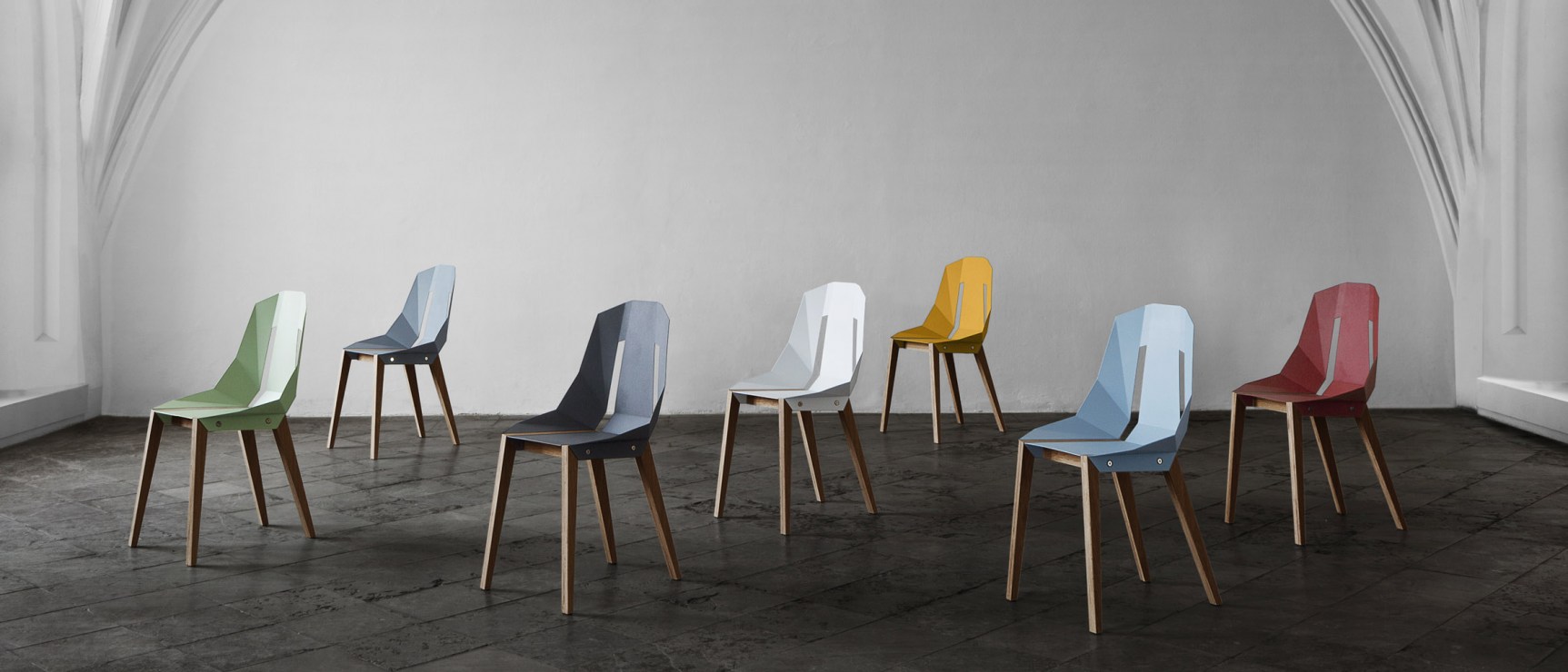 Tabanda, krzesła "Diago", fot. Centrum Designu Gdynia. Praca zaprezentowana na wystawie "Smak przedmiotu" na targach Milan Design Week 2014.